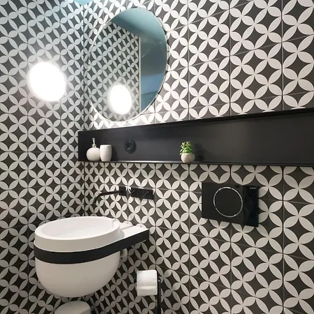 Ribeira Old Town Charming Flat W/ Ac By Lovelystay Apartment *